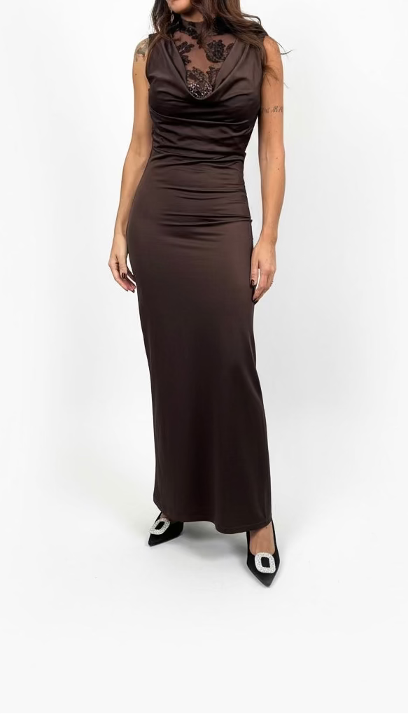 Abito Lungo in Raso con Bustino Collo Alto e Schiena in Pizzo