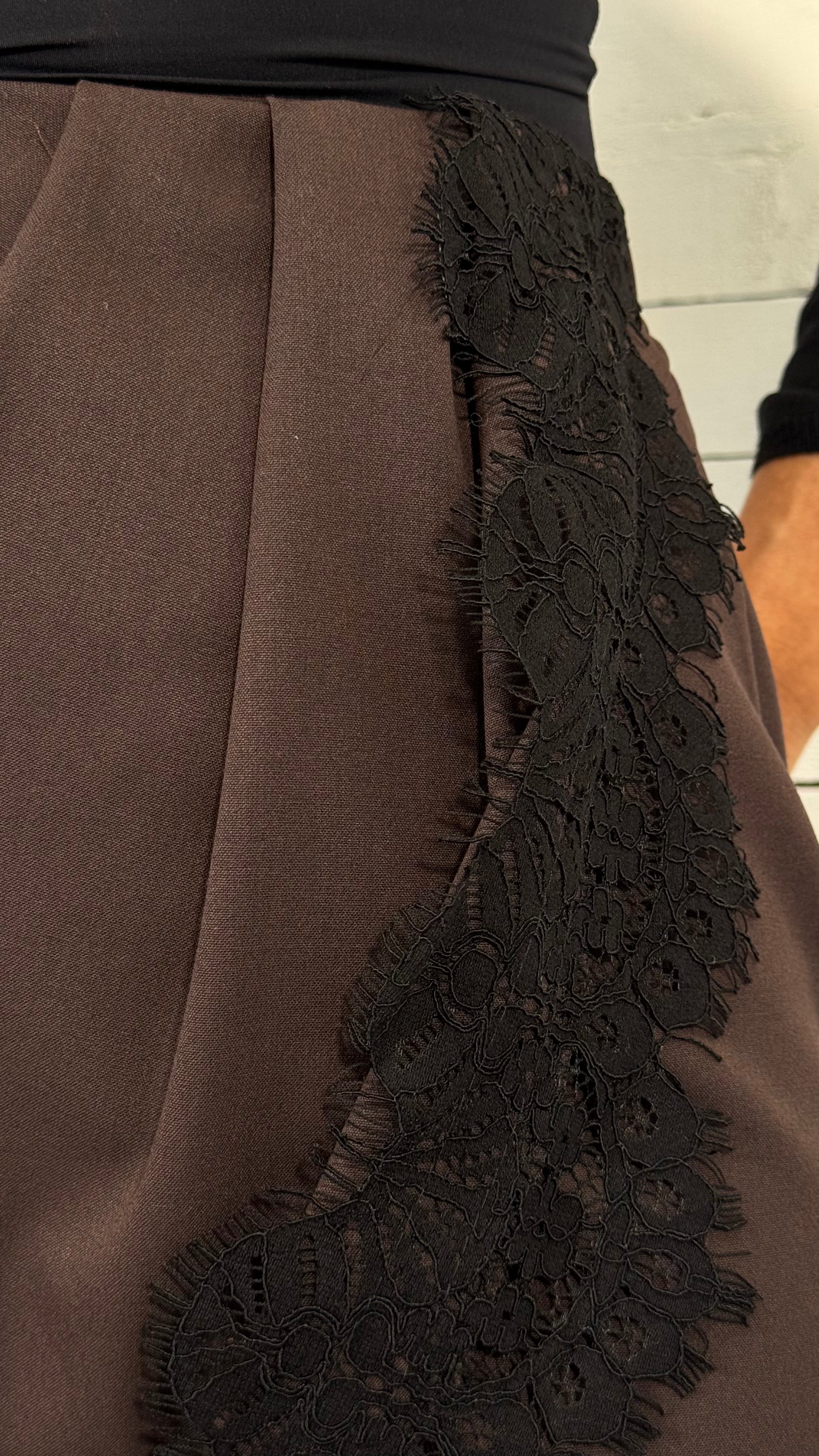 Gonna Elegante con Pizzo Taglia unica 40/44 - Mood Shop Milano